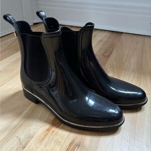 Lemon Jelly Black Glossy Chelsea Boots